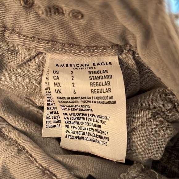 AMERICAN Eagle Outfitters Super Stretch Grey Distressed Jeans - Picture 13 of 15